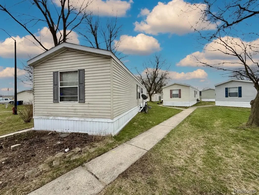 1570 Christine Terrace Madison Heights City MI 48071
