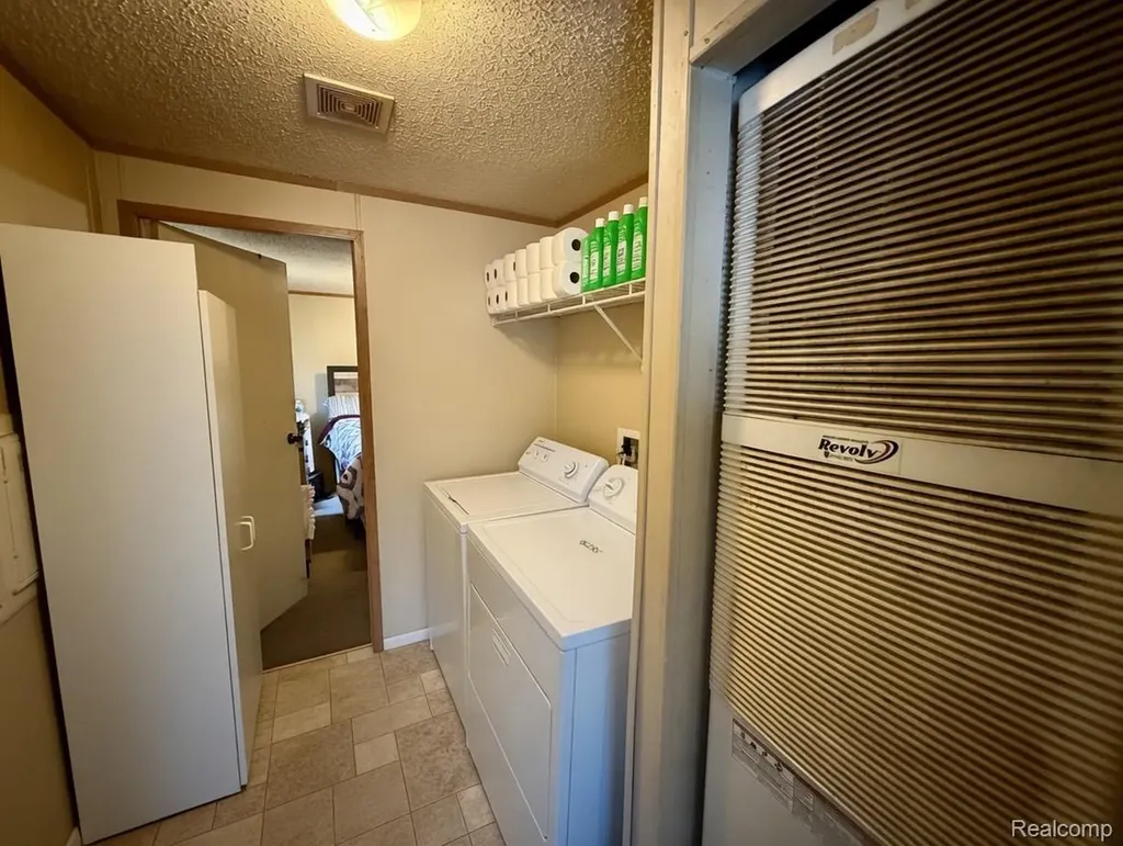 1570 Christine Terrace Madison Heights City MI 48071