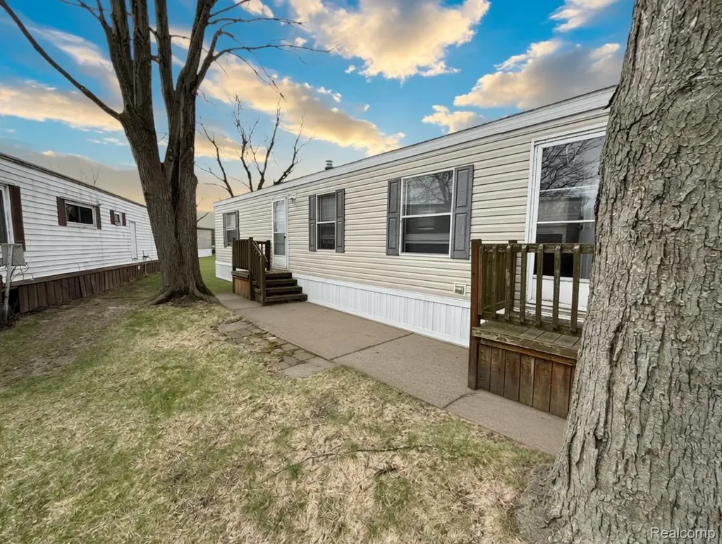 1570 Christine Terrace Madison Heights City MI 48071