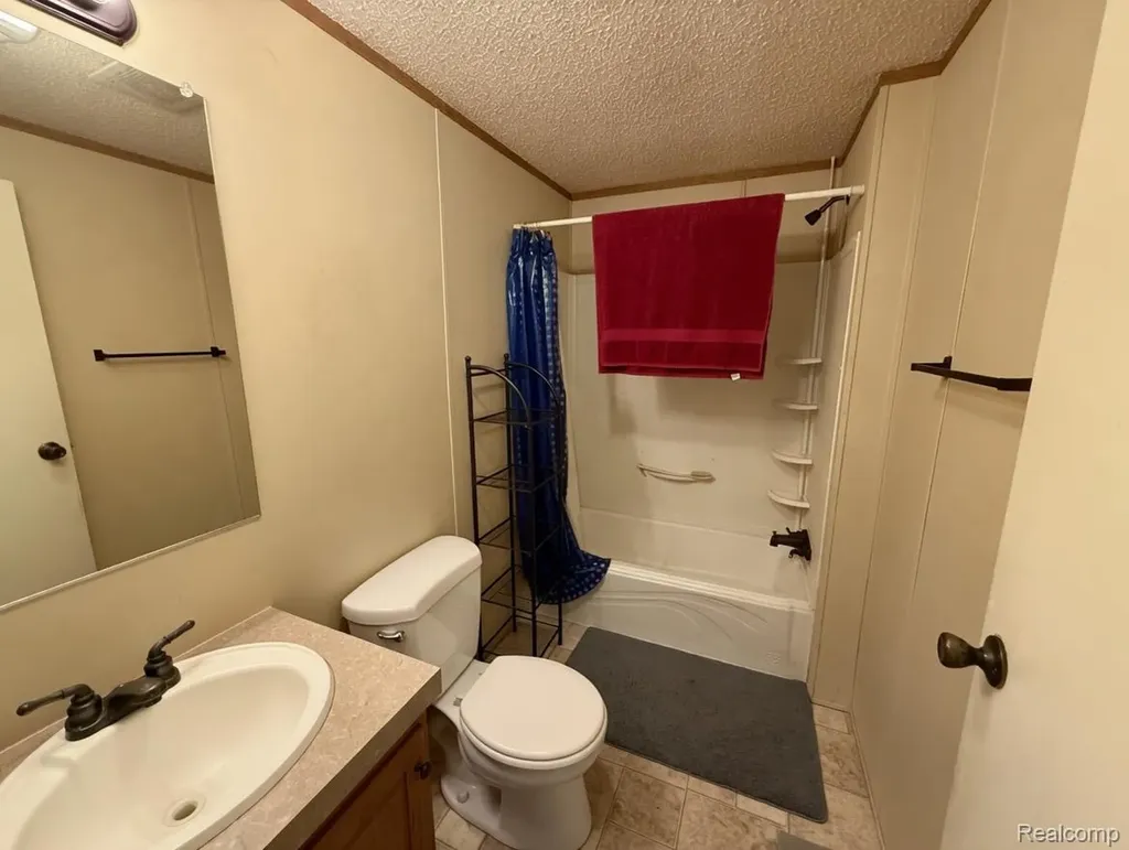 1570 Christine Terrace Madison Heights City MI 48071