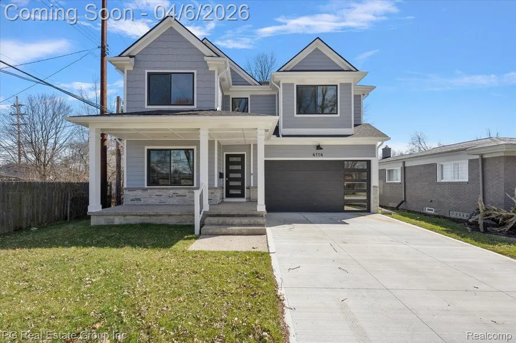 4114 Edgeland Avenue Royal Oak City MI 48073