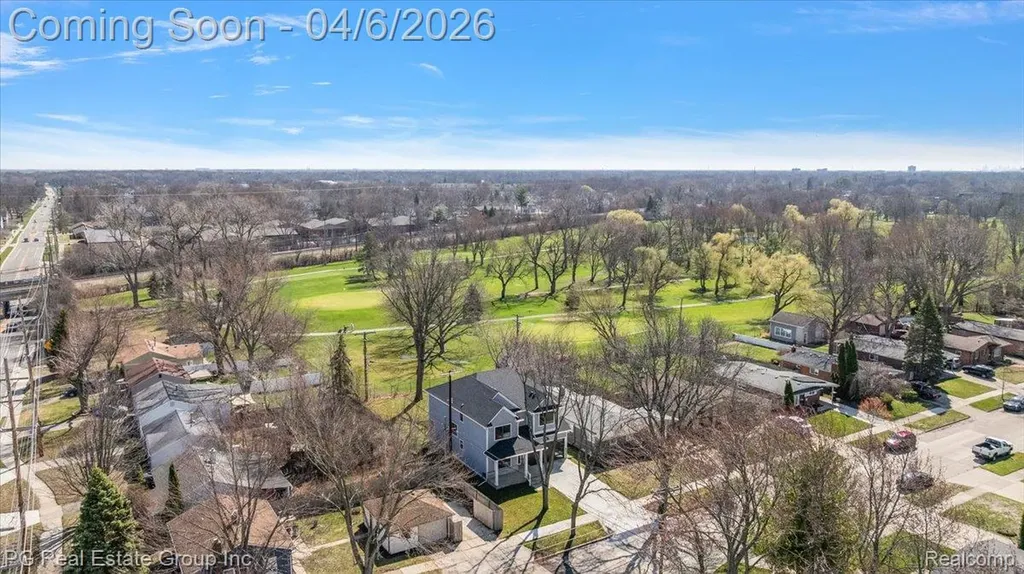 4114 Edgeland Avenue Royal Oak City MI 48073