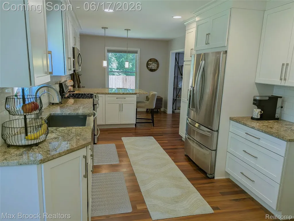 5466 Taylor Lane Springfield Charter Township MI 48346