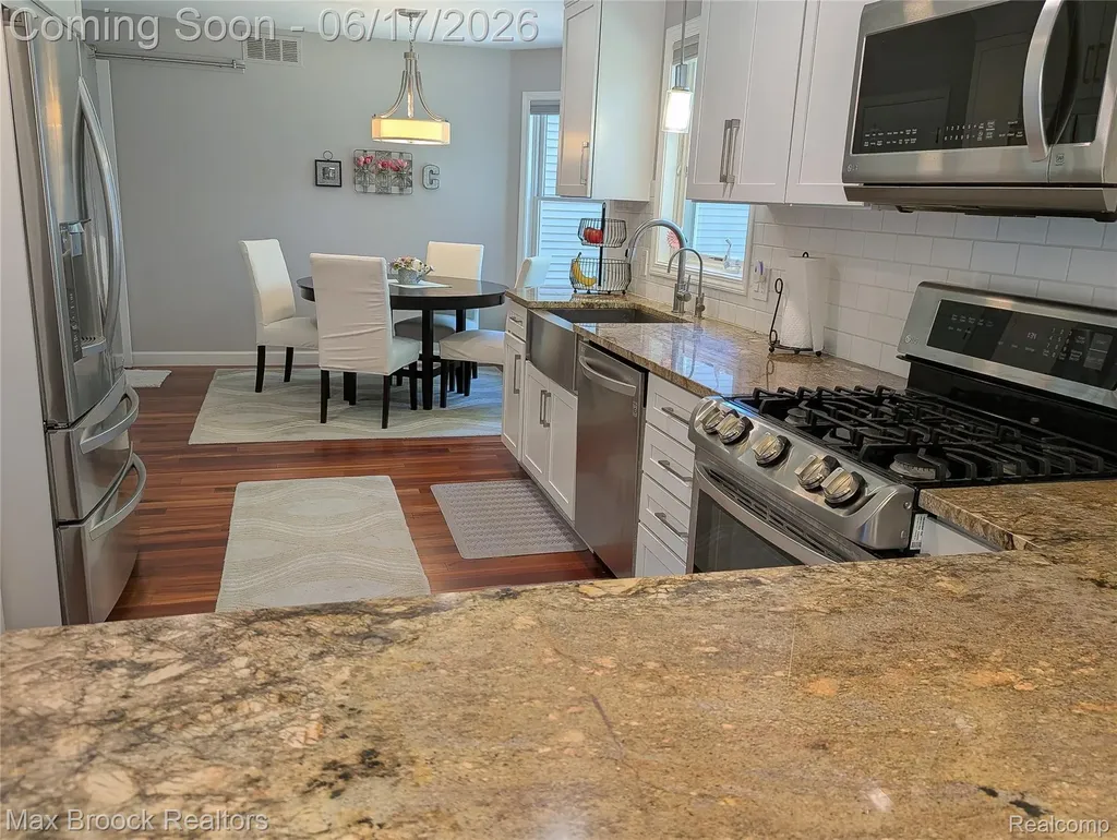 5466 Taylor Lane Springfield Charter Township MI 48346