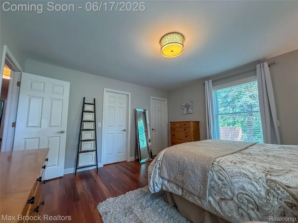 5466 Taylor Lane Springfield Charter Township MI 48346