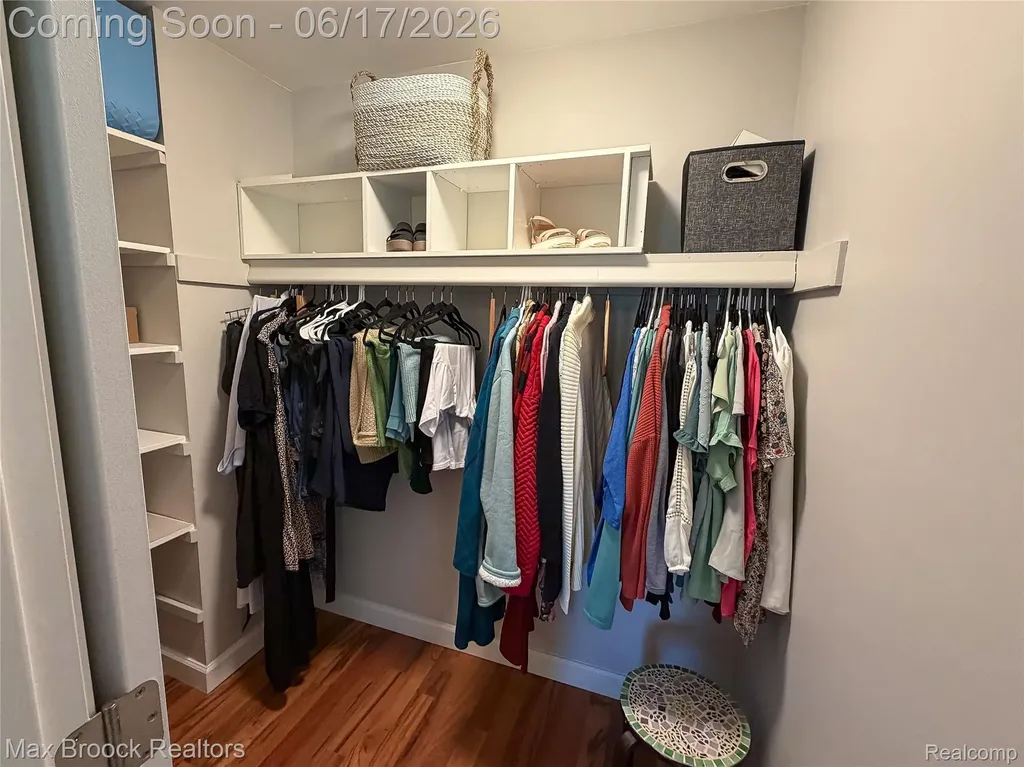 5466 Taylor Lane Springfield Charter Township MI 48346