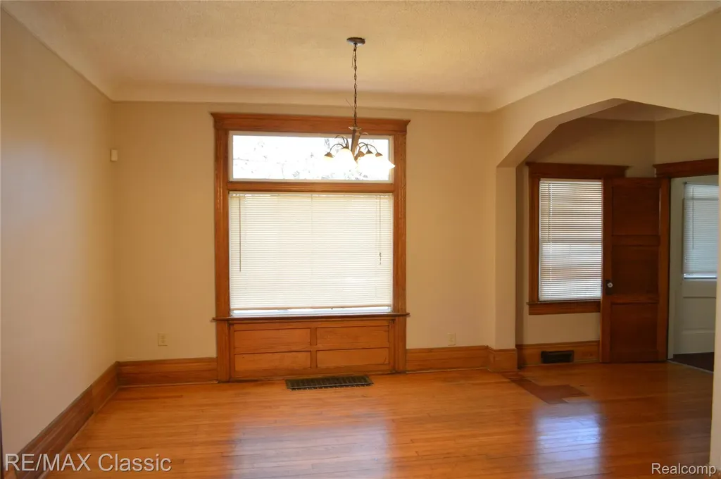 5153 Commonwealth Street Detroit City MI 48208