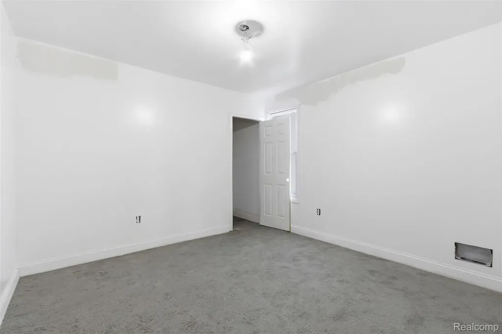 3109 E Canfield Street Detroit City MI 48207