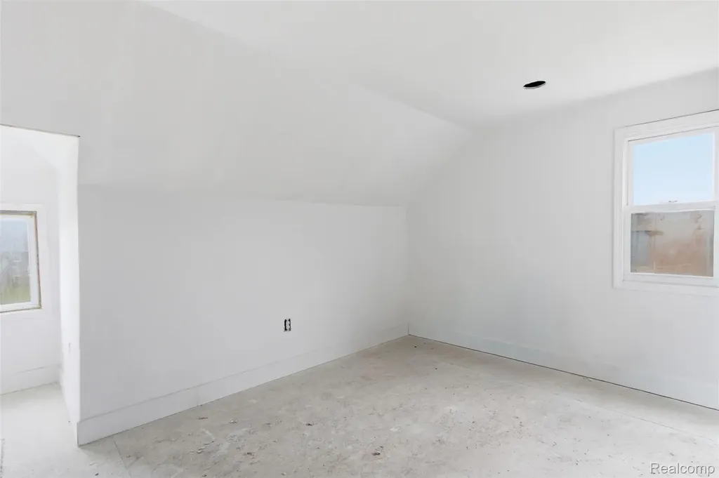 3109 E Canfield Street Detroit City MI 48207
