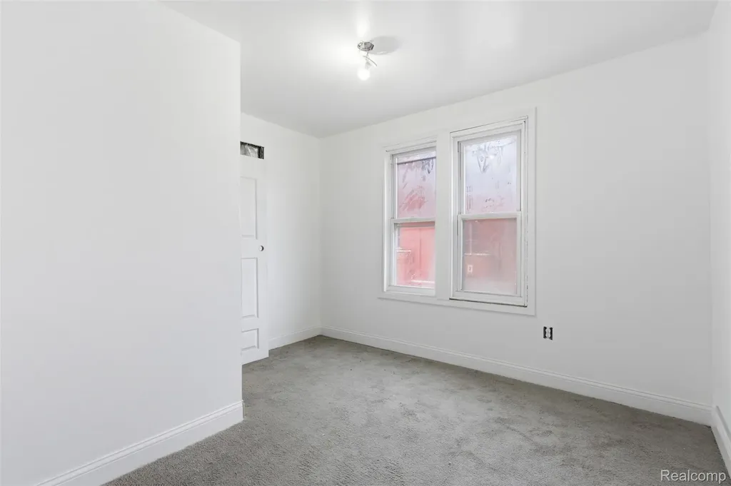 3109 E Canfield Street Detroit City MI 48207