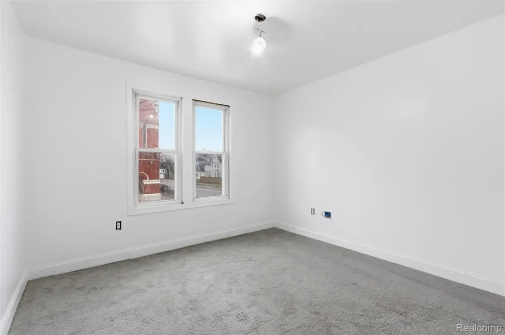 3109 E Canfield Street Detroit City MI 48207