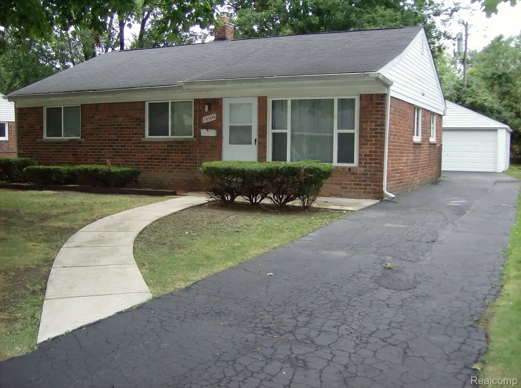 28309 Aberdeen Street Southfield City MI 48076