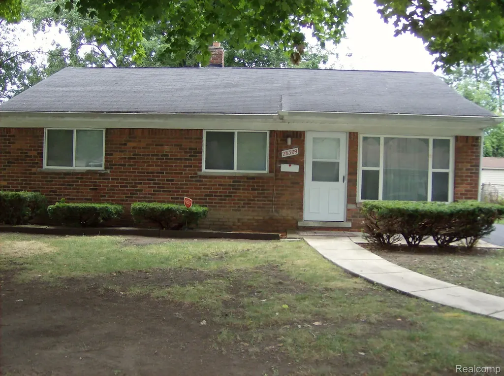 28309 Aberdeen Street Southfield City MI 48076