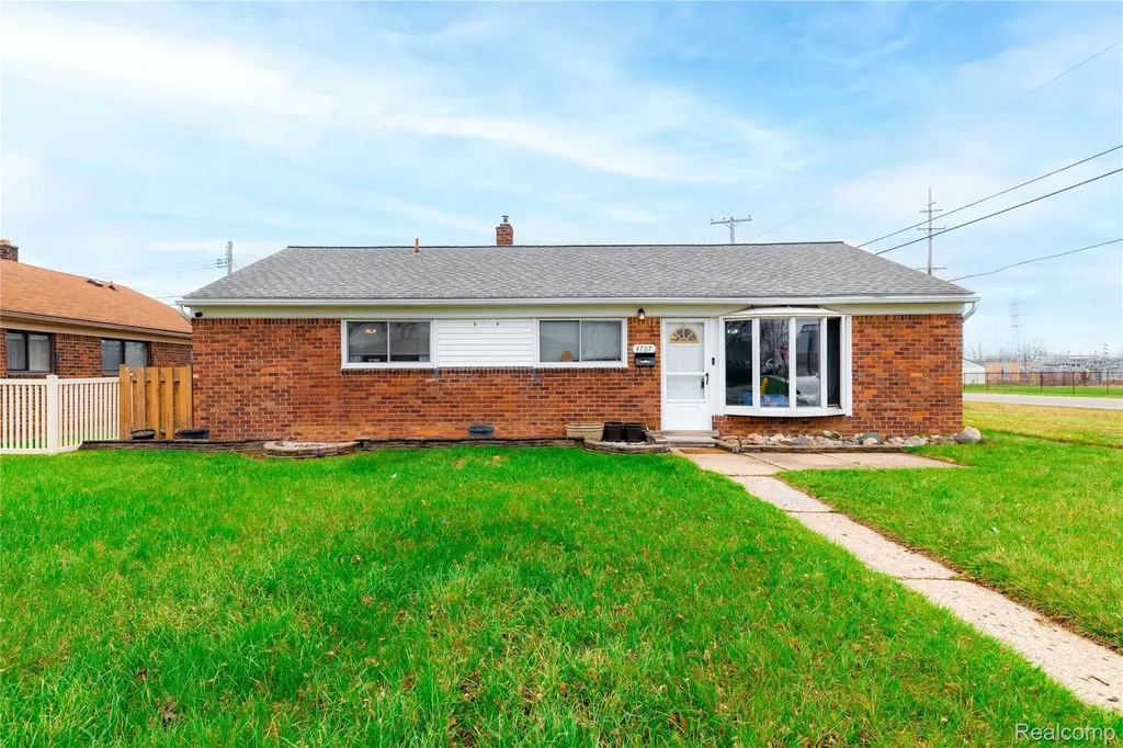 4707 16th Street Wyandotte City MI 48192