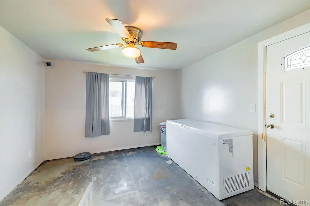 4707 16th Street Wyandotte City MI 48192