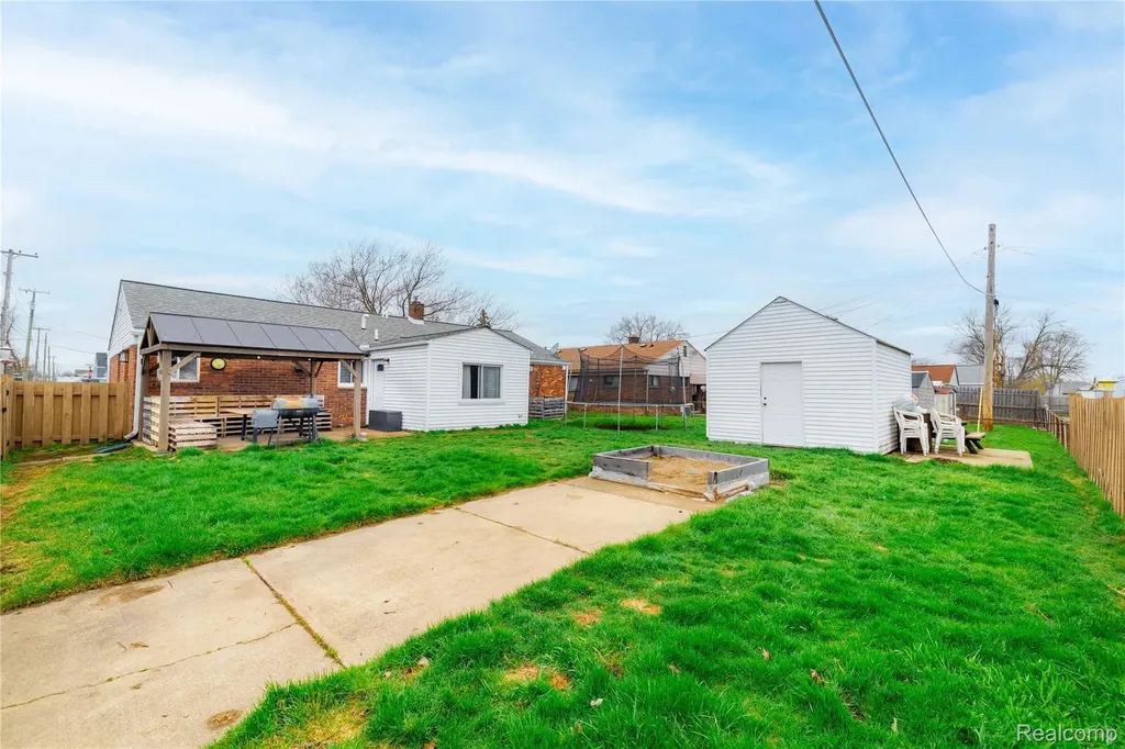 4707 16th Street Wyandotte City MI 48192
