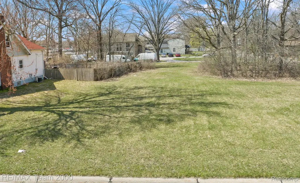 5689 Brandt Street Garden City City MI 48135