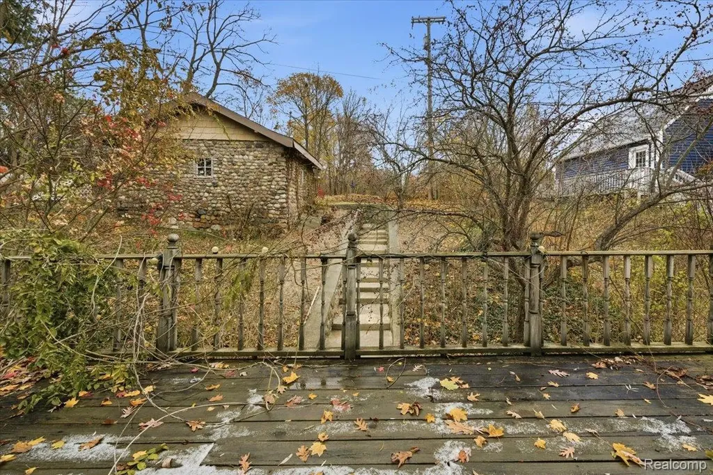 5896 Silver Birch Road Hadley Township MI 48462