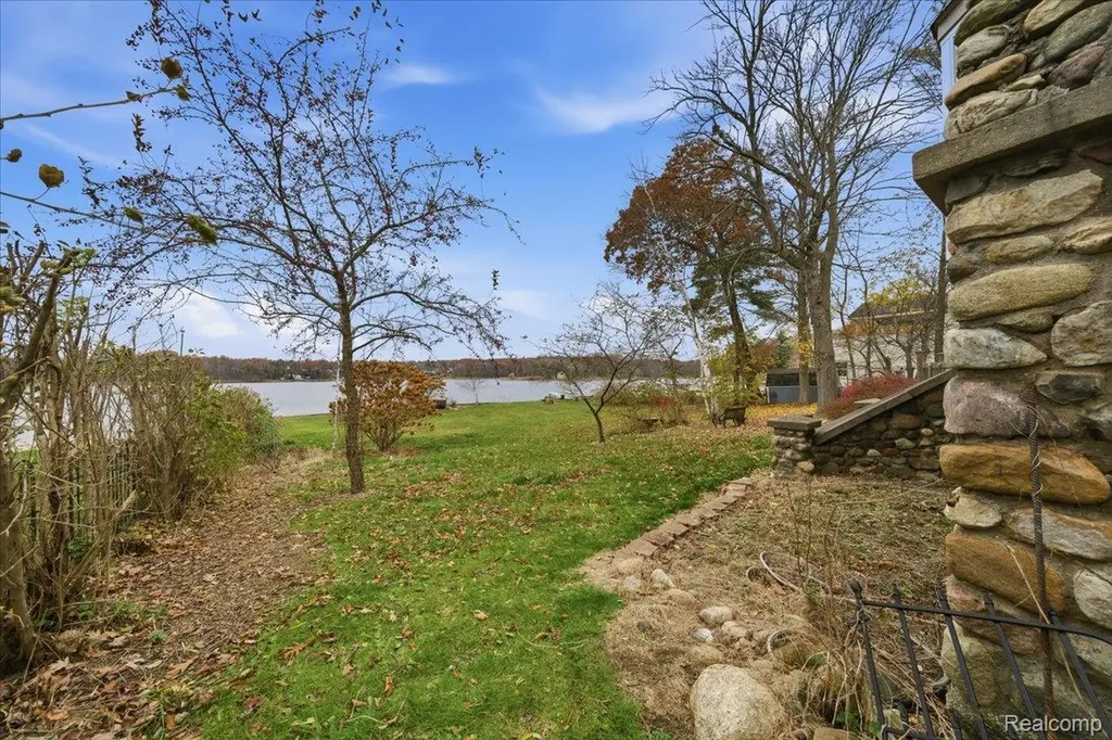 5896 Silver Birch Road Hadley Township MI 48462