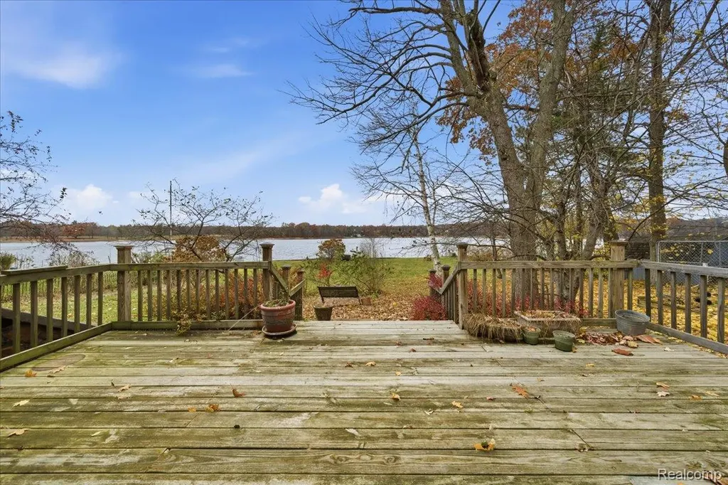 5896 Silver Birch Road Hadley Township MI 48462