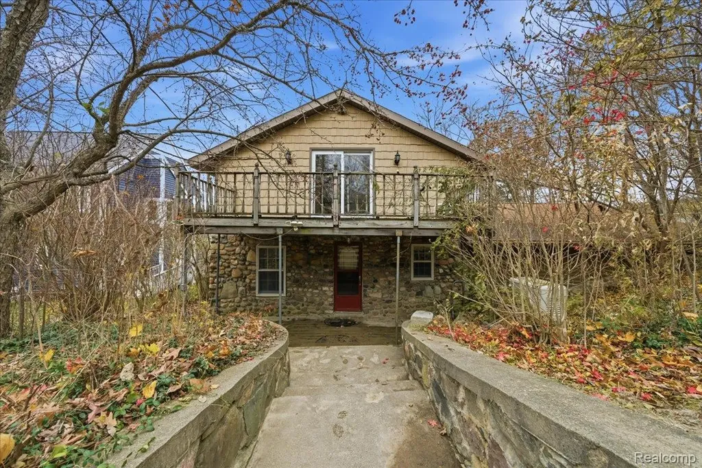 5896 Silver Birch Road Hadley Township MI 48462