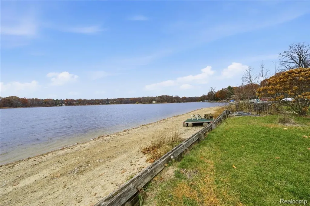 5896 Silver Birch Road Hadley Township MI 48462