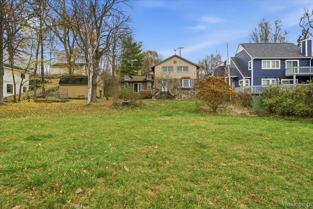 5896 Silver Birch Road Hadley Township MI 48462