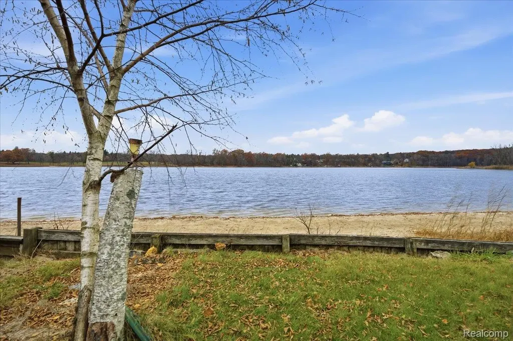 5896 Silver Birch Road Hadley Township MI 48462