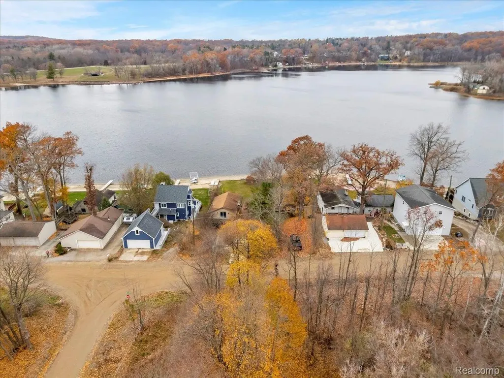 5896 Silver Birch Road Hadley Township MI 48462