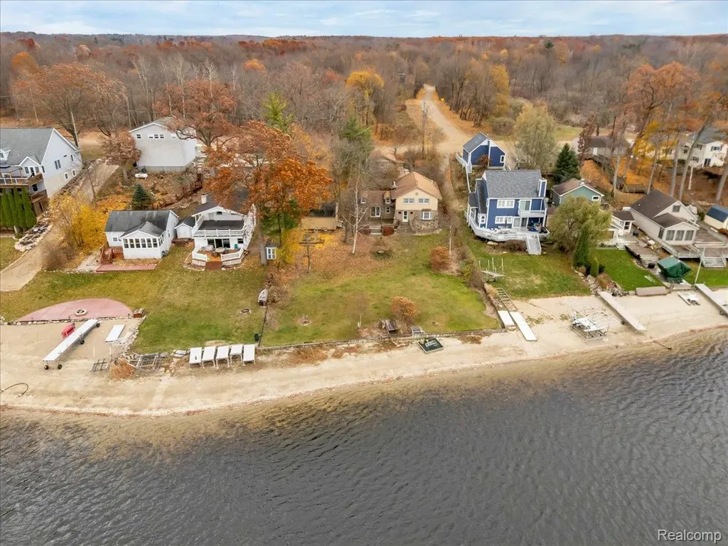 5896 Silver Birch Road Hadley Township MI 48462