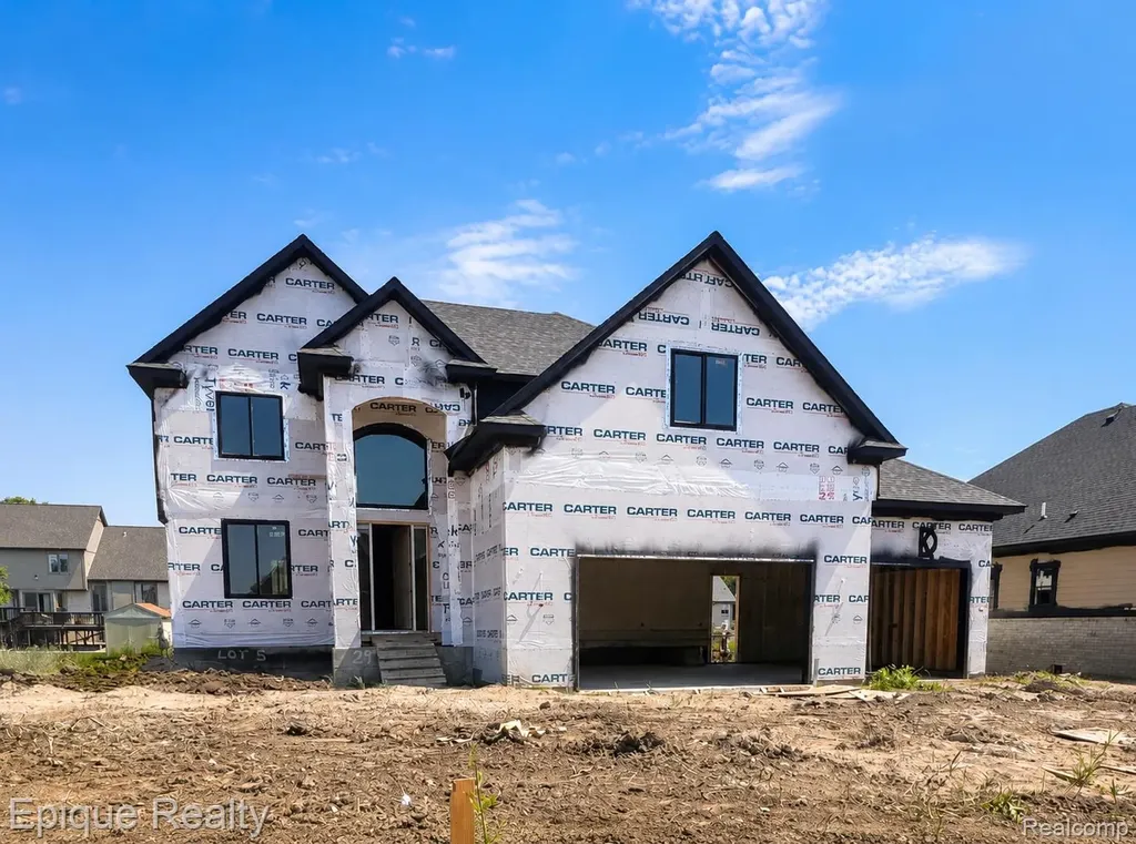 29745 Red Fox Lane Chesterfield Township MI 48047