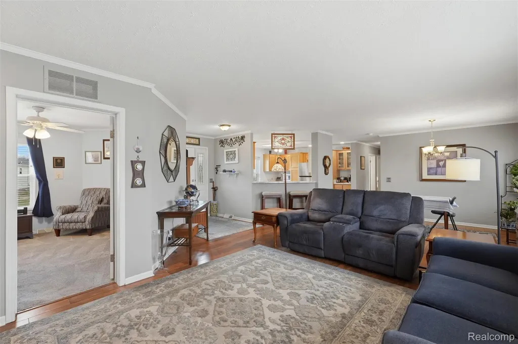 11186 Chestnut Hill Court Green Oak Township MI 48178