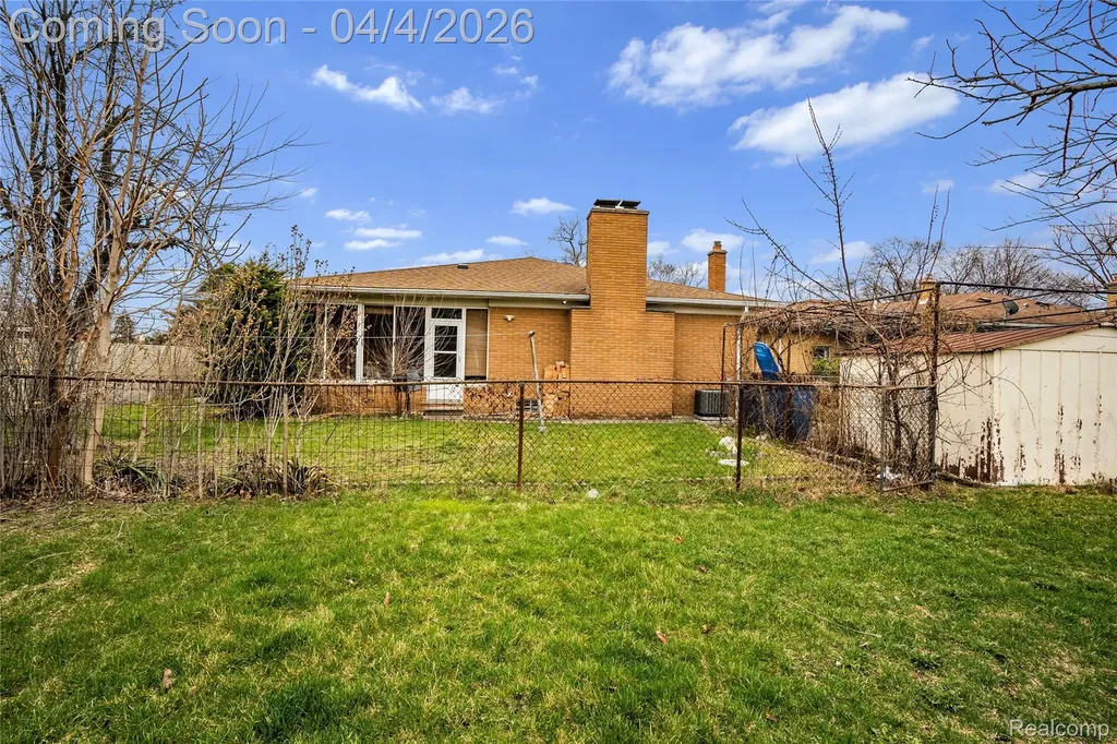 7117 N Evangeline Street Dearborn Heights City MI 48127