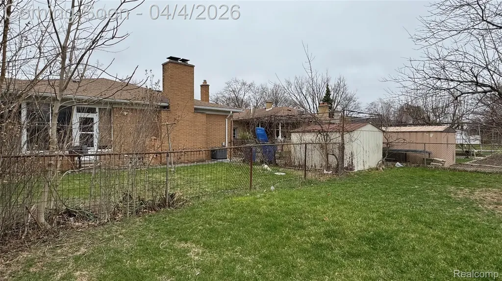 7117 N Evangeline Street Dearborn Heights City MI 48127