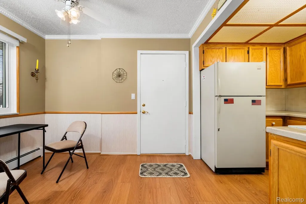 27094 Sandy Hill Lane Lyon Charter Township MI 48165