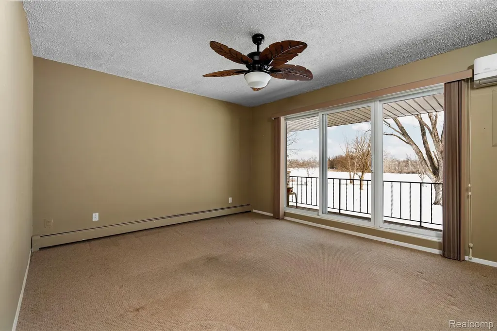 27094 Sandy Hill Lane Lyon Charter Township MI 48165