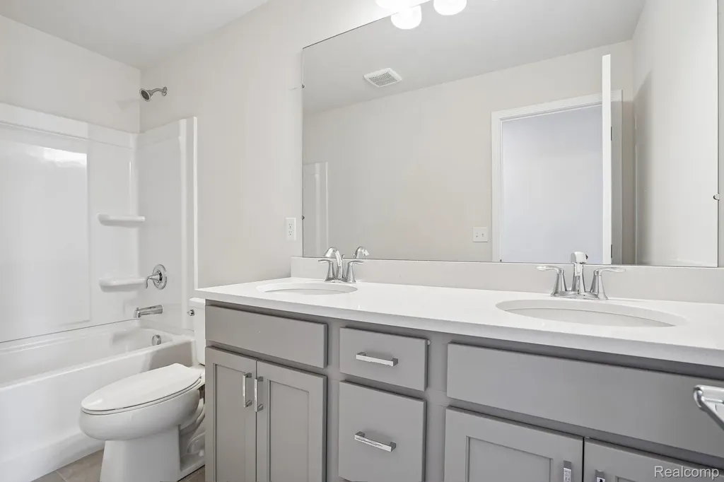 27110 Gallop Way Saline Township MI 48176