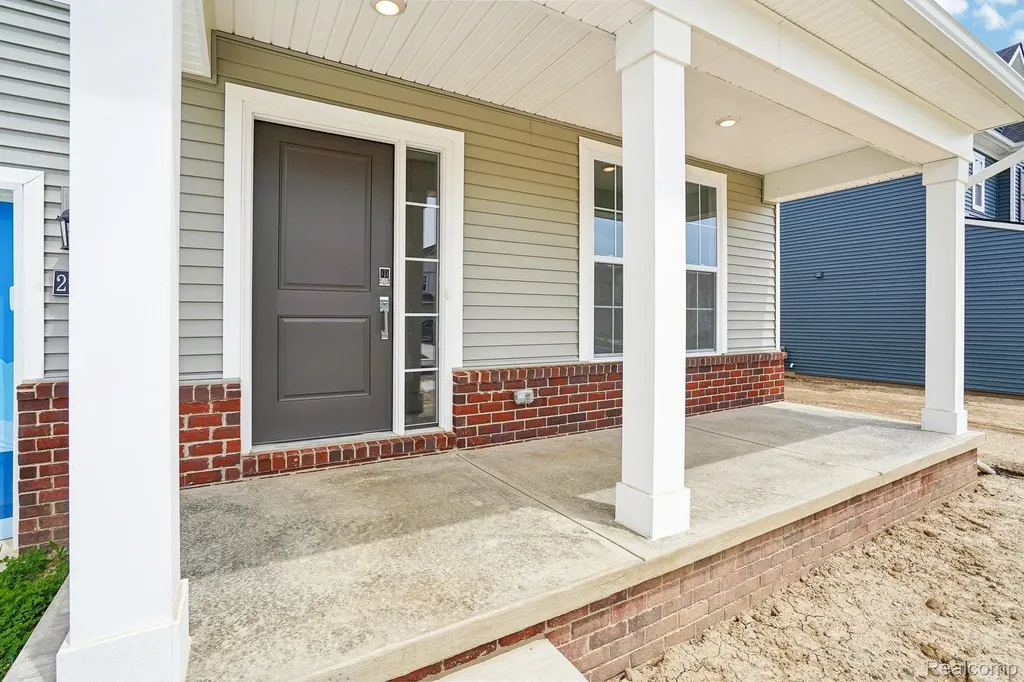 27110 Gallop Way Saline Township MI 48176