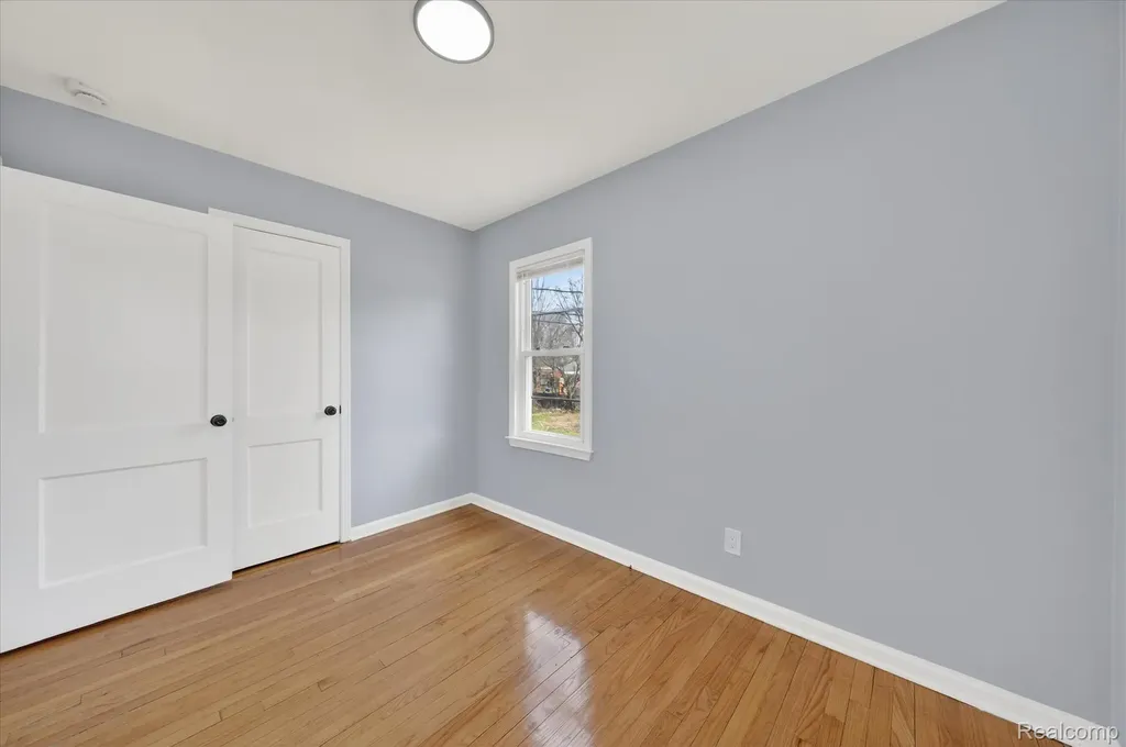 1108 Helen Street Garden City City MI 48135