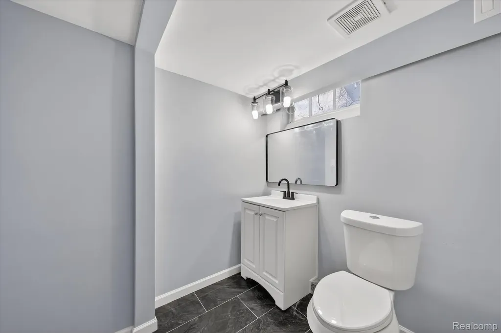 1108 Helen Street Garden City City MI 48135