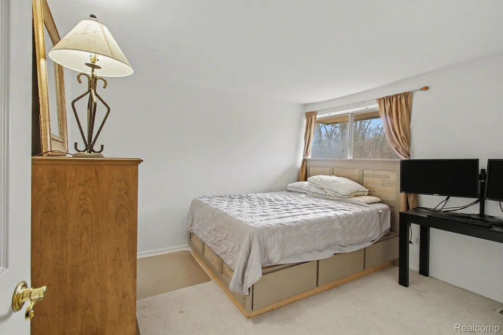 616 Rickett Road Brighton City MI 48116