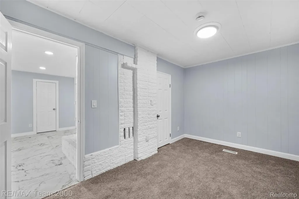 33101 Donnelly Street Garden City City MI 48135