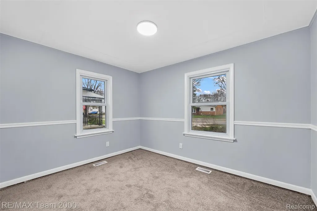 33101 Donnelly Street Garden City City MI 48135
