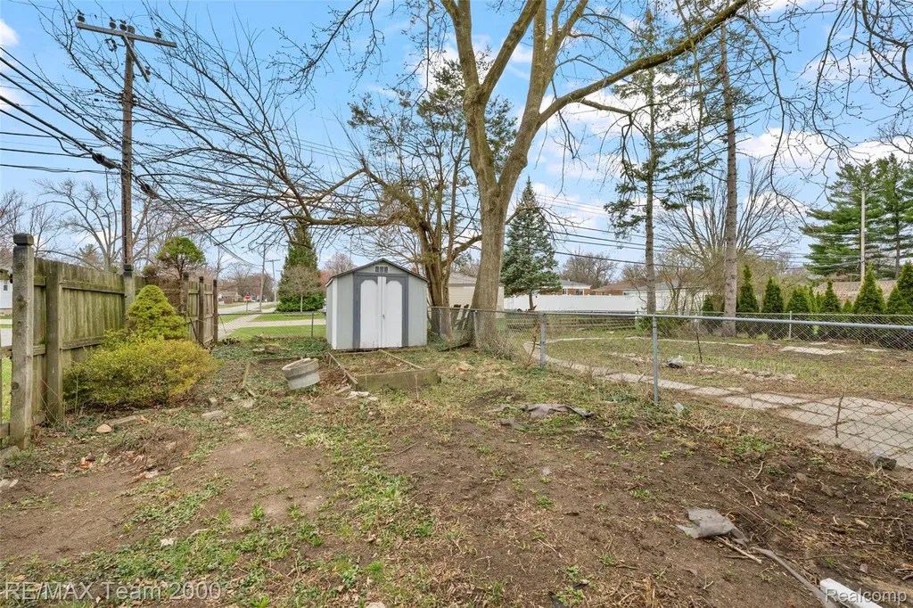 33101 Donnelly Street Garden City City MI 48135