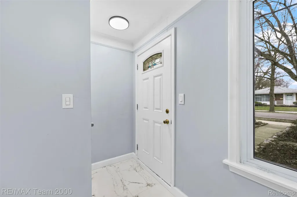 33101 Donnelly Street Garden City City MI 48135