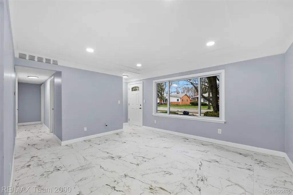 33101 Donnelly Street Garden City City MI 48135