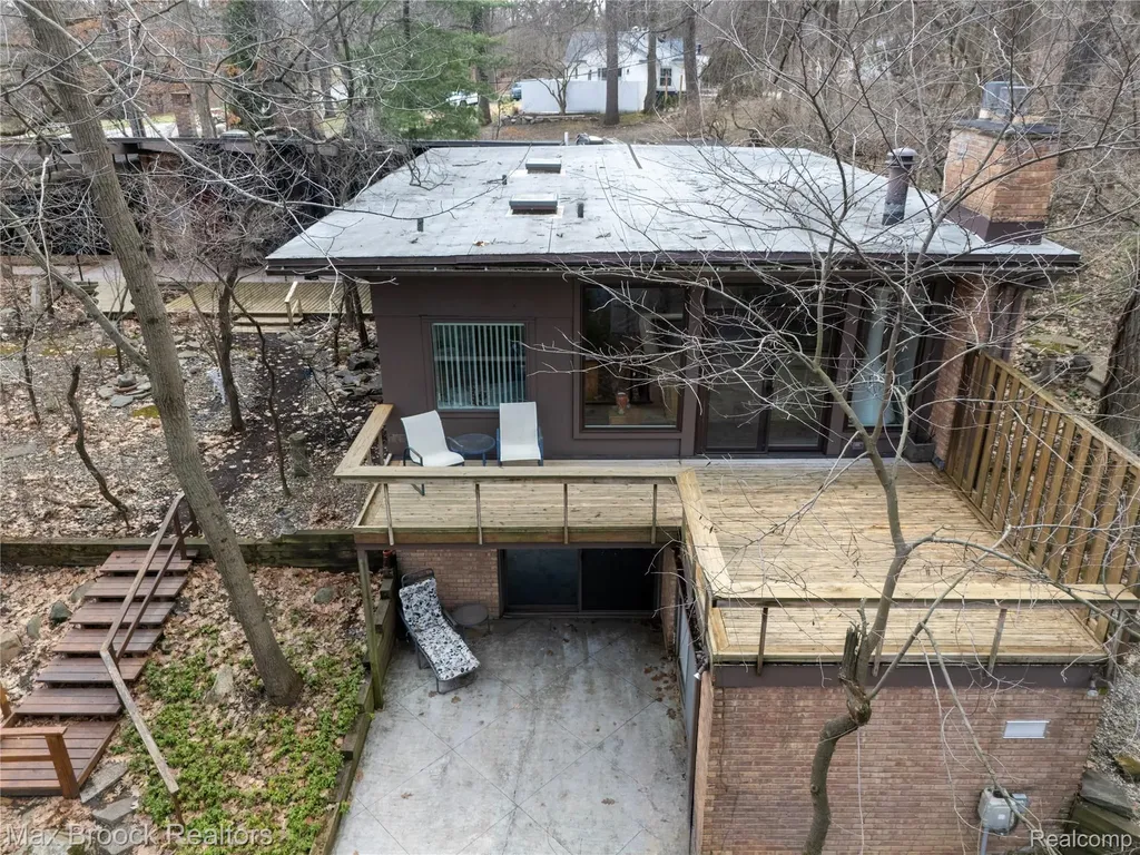 30875 Franklin Road Franklin Village MI 48025