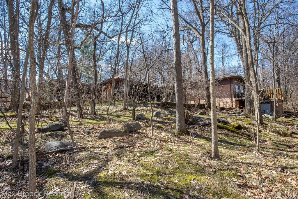 30875 Franklin Road Franklin Village MI 48025