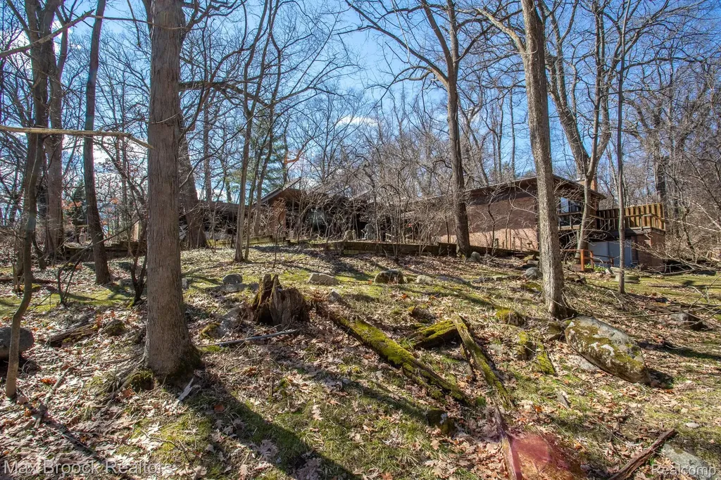30875 Franklin Road Franklin Village MI 48025