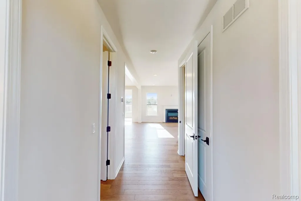 61887 Hevel Lane Washington Township MI 48094